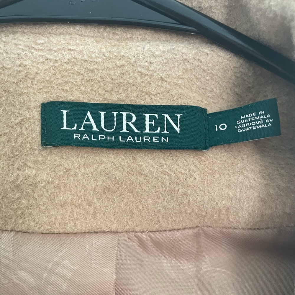 Ralf lauren tan long coat. Small grey stains on the left side - Picture 2 of 4